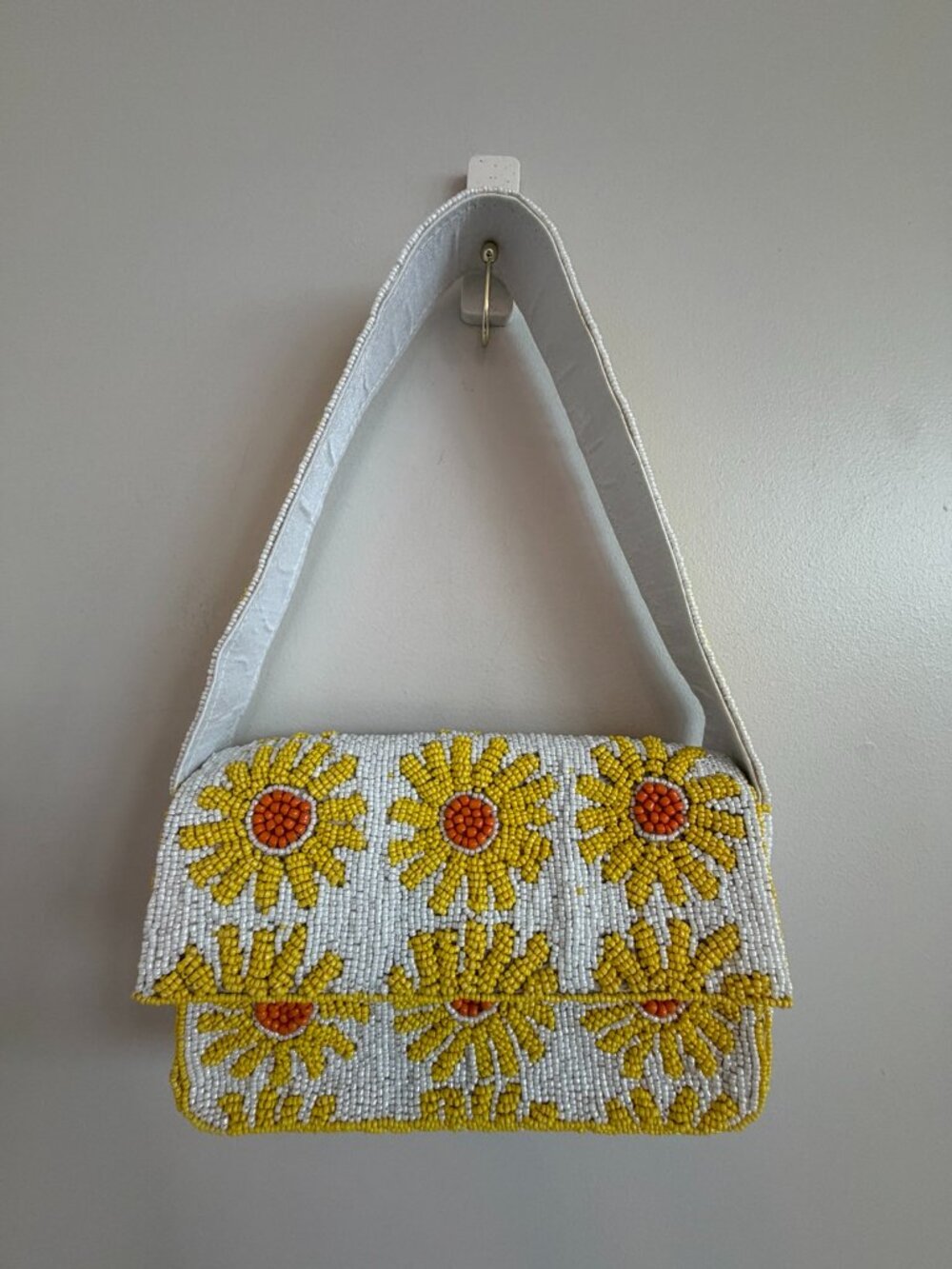NWOT Sol And Mer Fiona Sunflower Beaded Shoulder Bag Yellow White Orange
